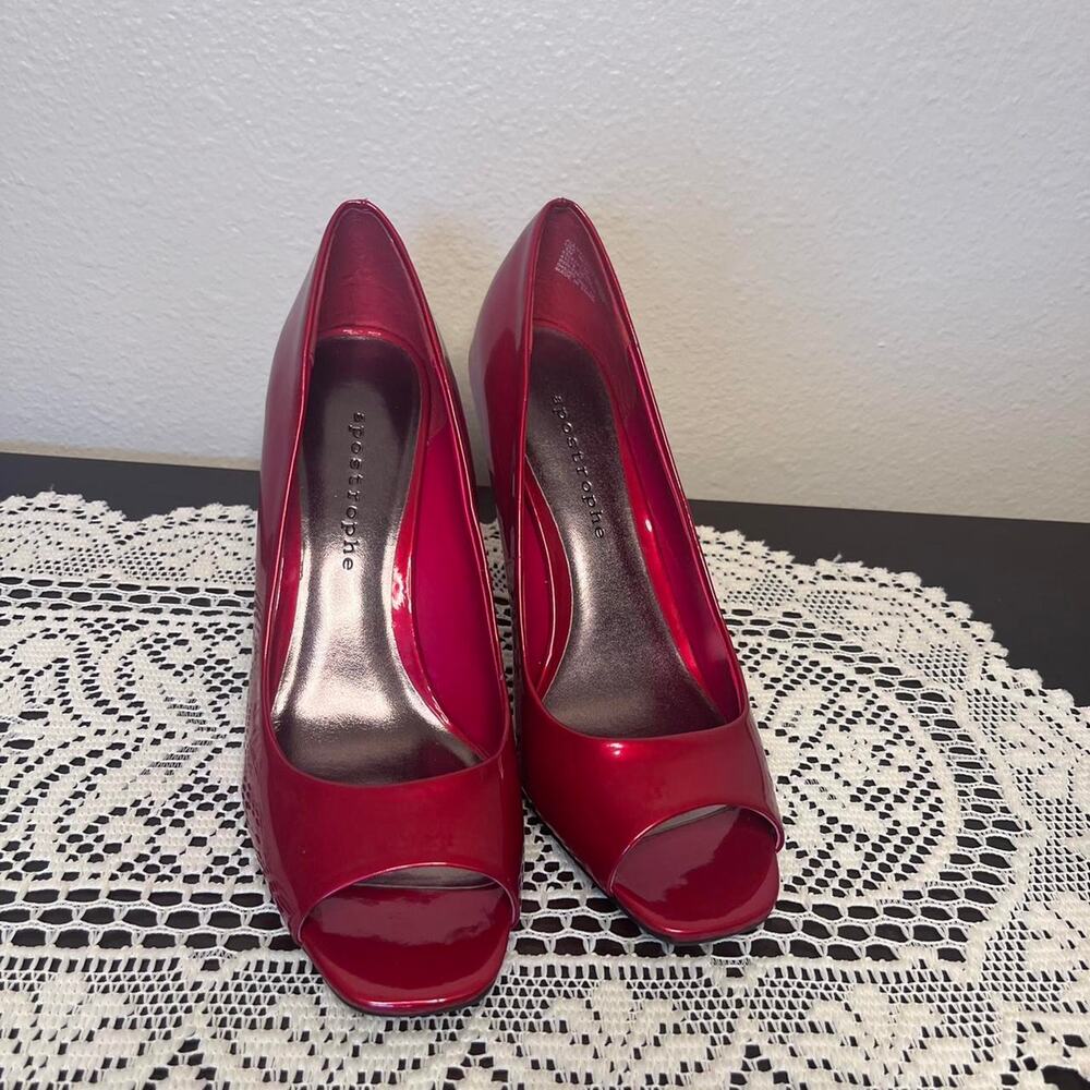 Red patent leather peep toe